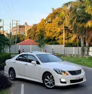 Toyota Crown 2008 White