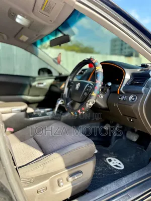 Toyota Crown 2009 Black