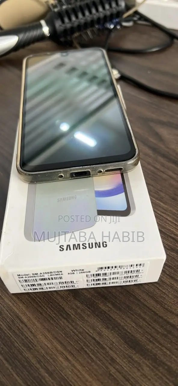 New Samsung Galaxy A25 256 GB White