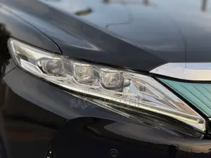 Toyota Harrier 2.0 2018 Black