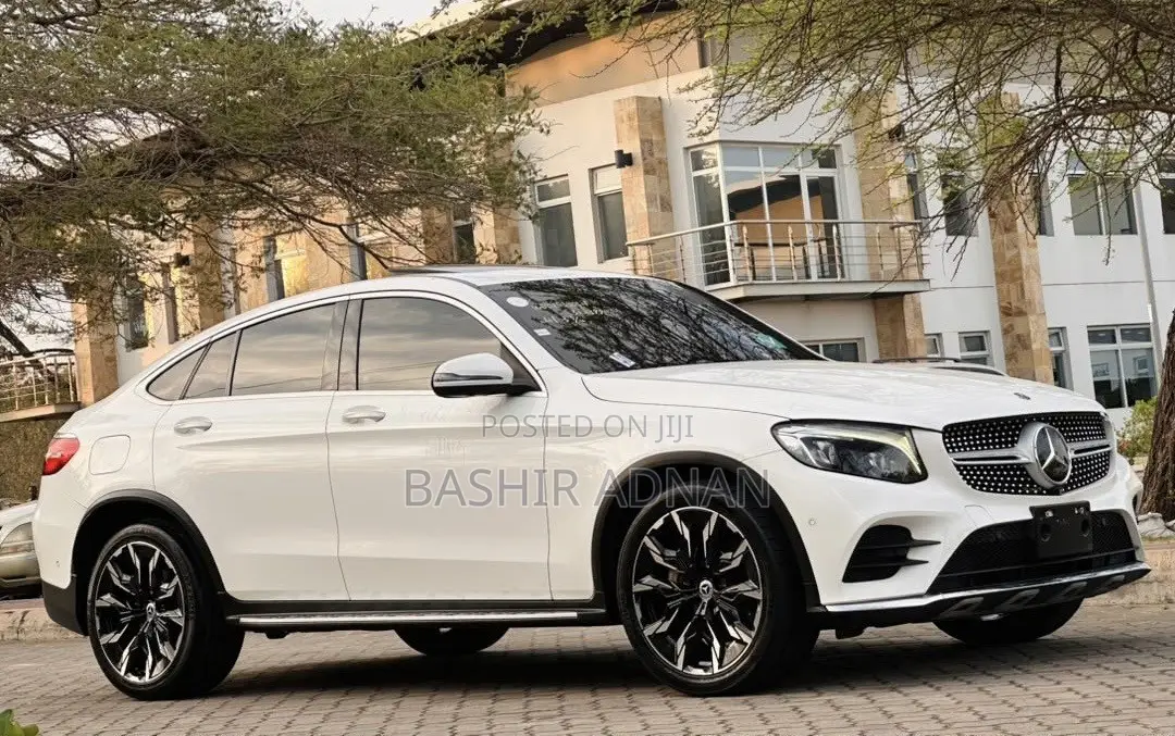 Mercedes-Benz GLC-Class 2017 Off white