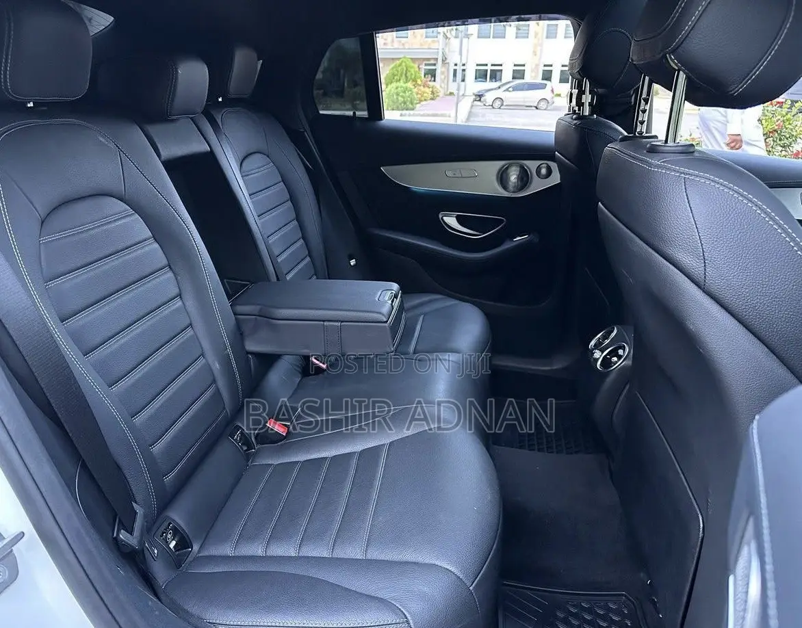 Mercedes-Benz GLC-Class 2017 Off white