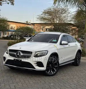 Mercedes-Benz GLC-Class 2017 Off white