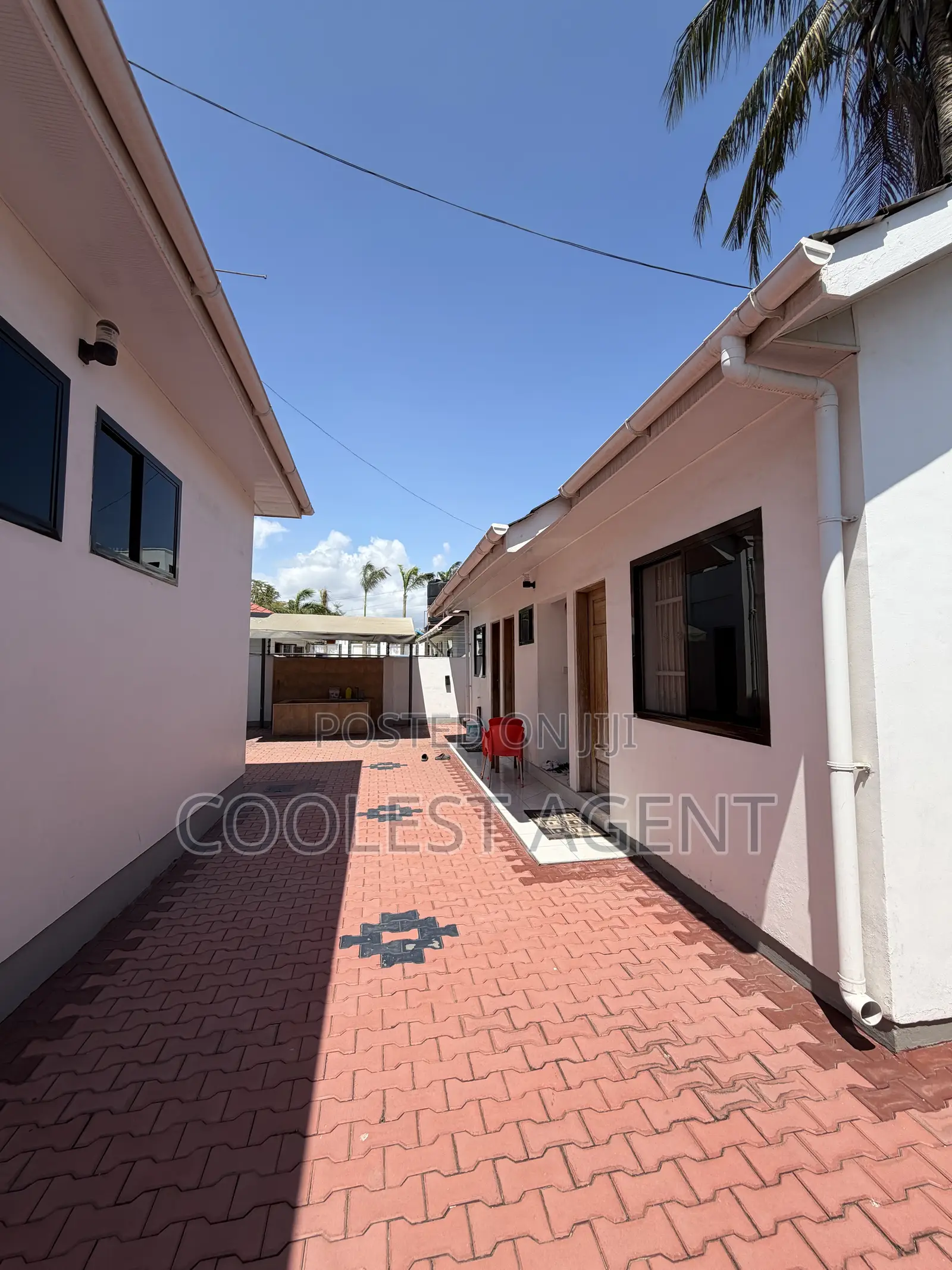 6bdrm Duplex in Coolest Estate, Mbezi Beach for rent
