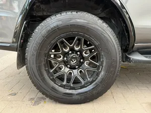 Toyota Fortuner 2023 Gray