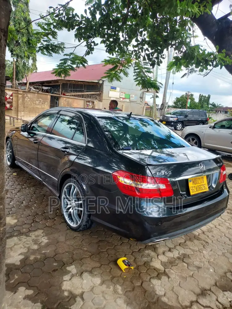 Mercedes-Benz E350 2011 Black