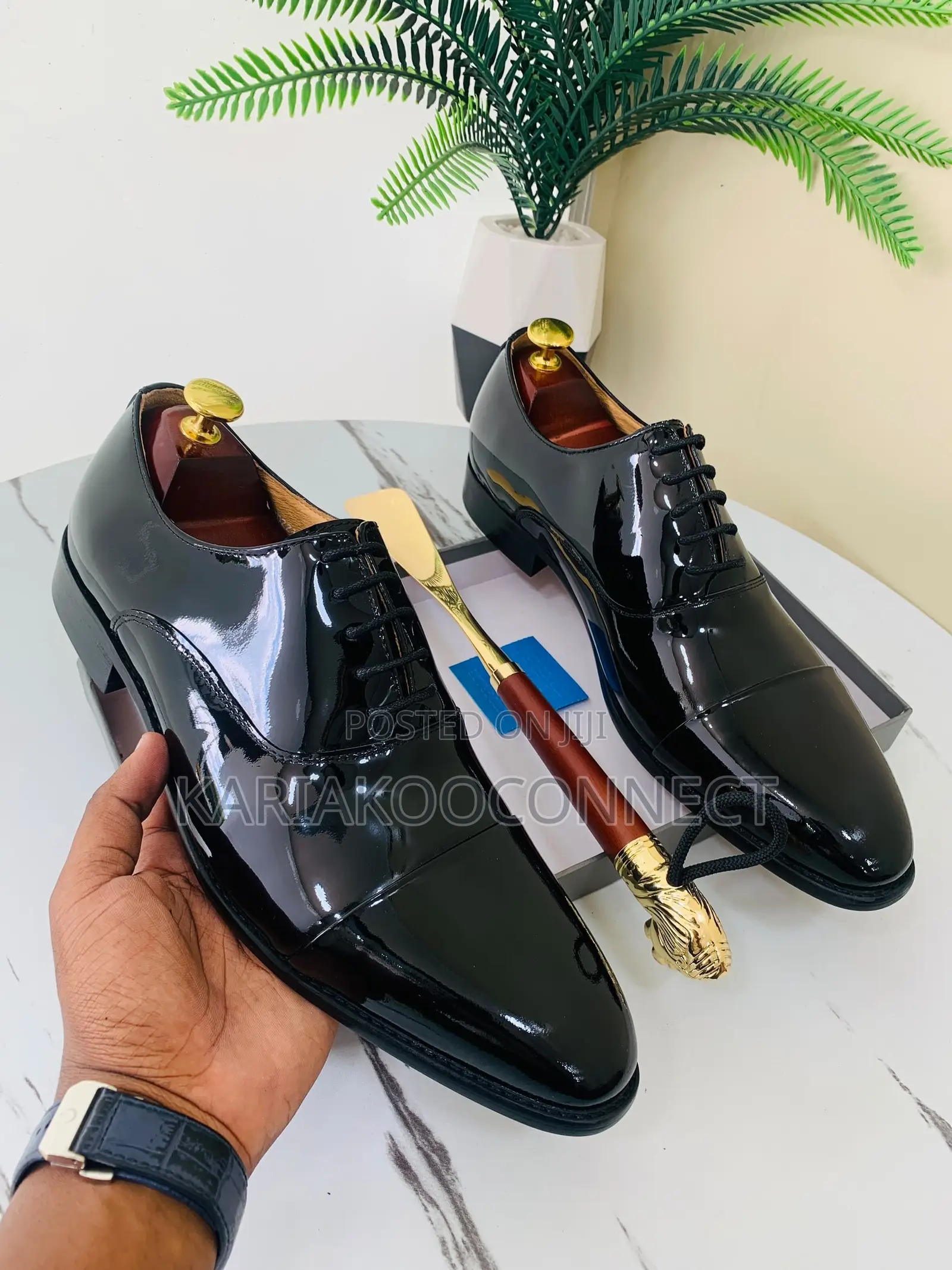 Men's Black Patent Leather Oxford Lace-Up Shoes