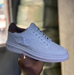 Men's Low-Top Platform Sneakers With Perforated Panels