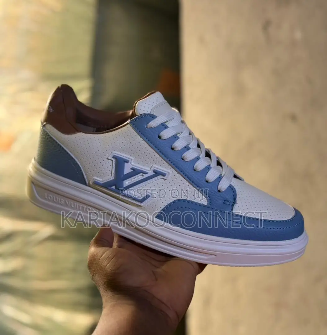 Men's Low-Top Platform Sneakers With Perforated Panels