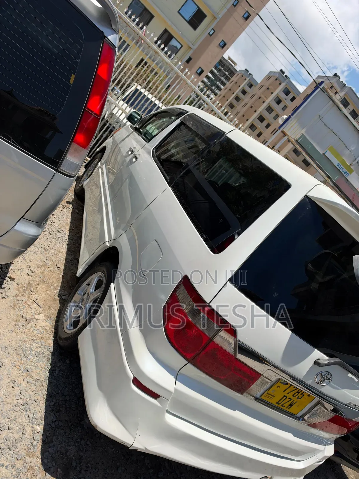 Toyota Alphard 2005 White