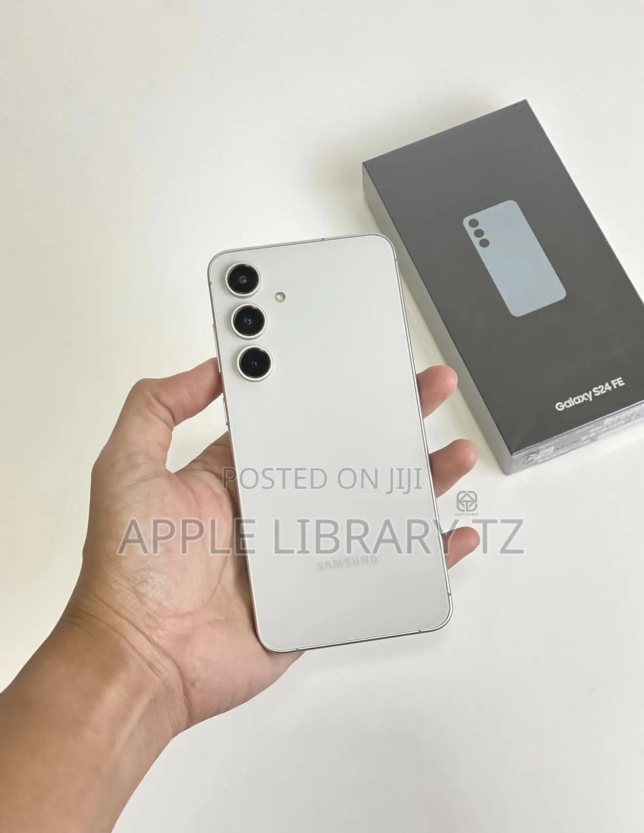 New Samsung Galaxy S24 FE 256 GB White