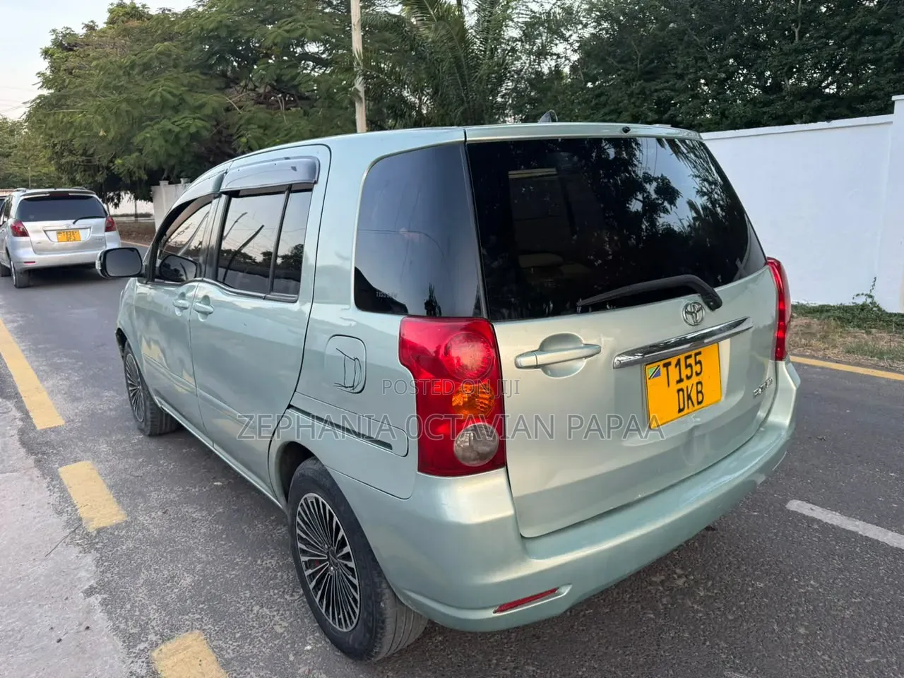Toyota Raum 2005 Silver