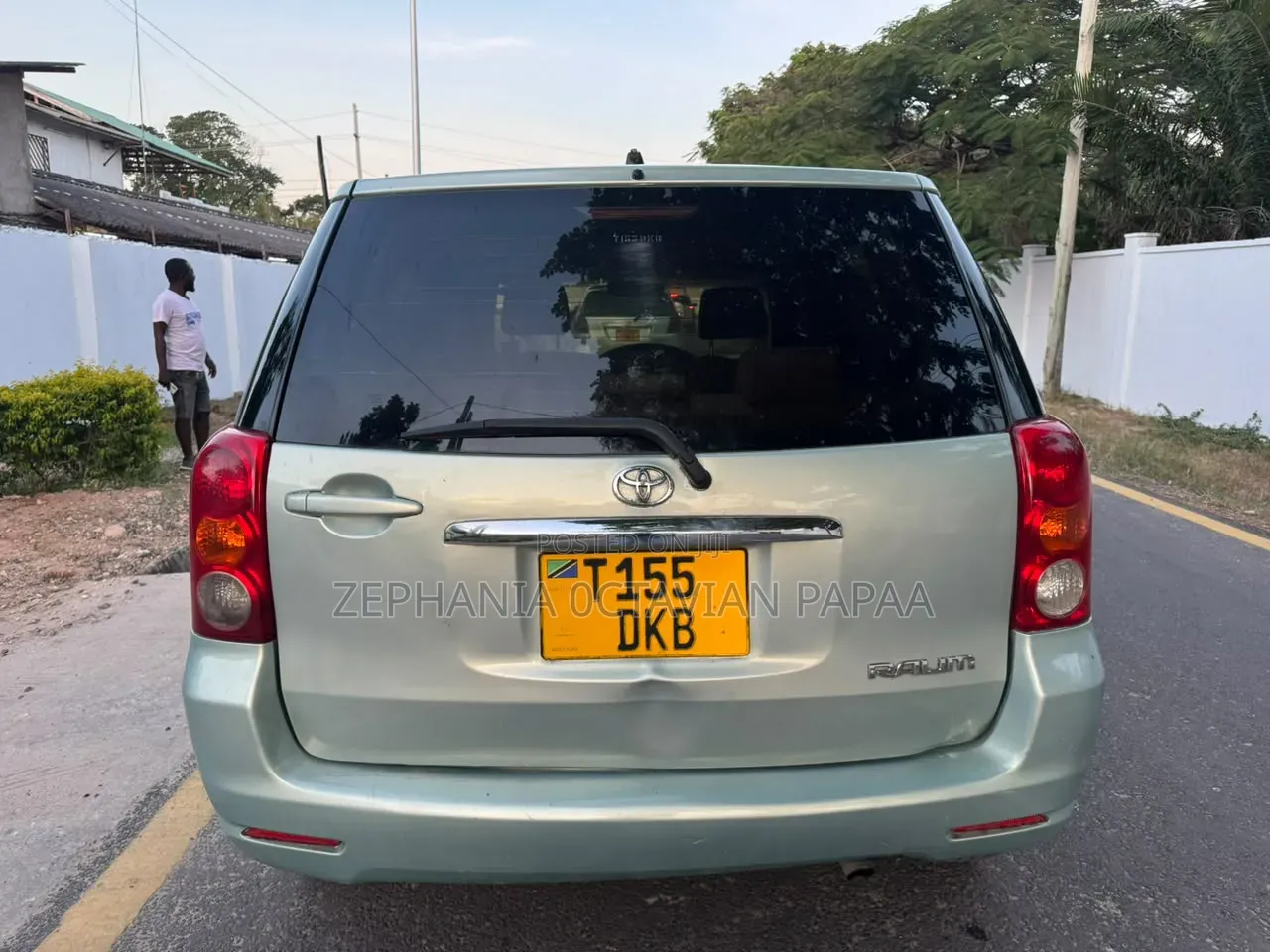 Toyota Raum 2005 Silver