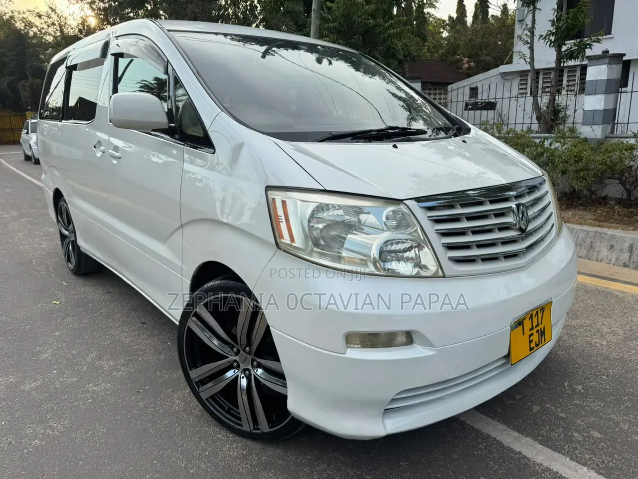 Toyota Alphard 2007 White