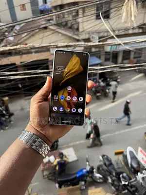 Sharp Aquos R7 256 GB Silver