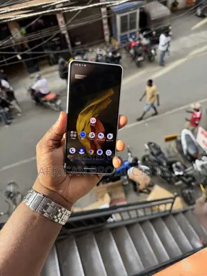 Sharp Aquos R7 256 GB Silver
