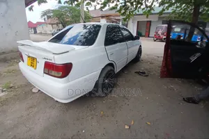 Toyota Carina 2001 White