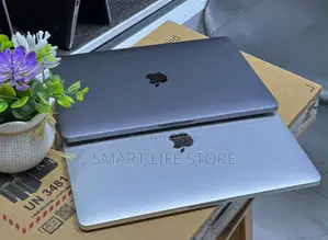 New Laptop Apple MacBook Pro 2017 16GB Intel Core i5 SSD 256GB