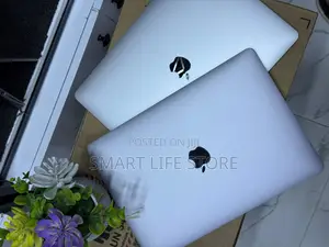 New Laptop Apple MacBook Pro 2017 16GB Intel Core i5 SSD 256GB