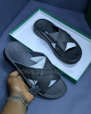Huayi Cross Strap Leather Slippers