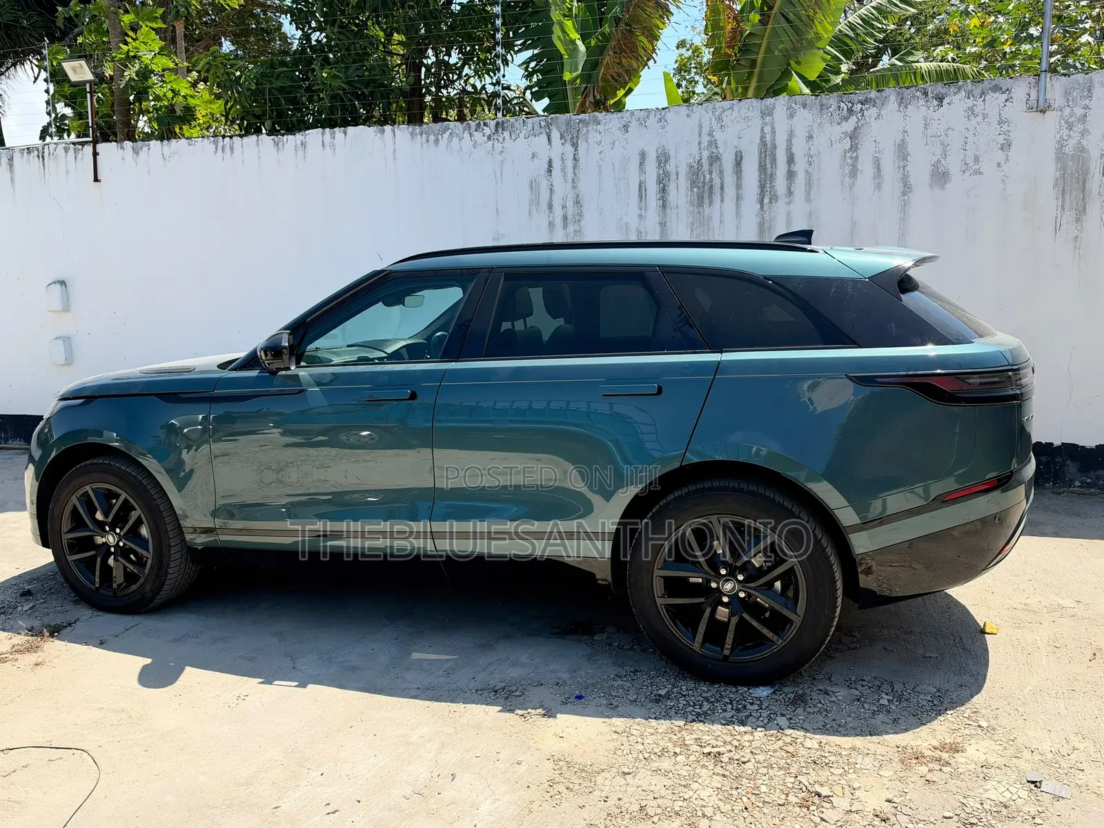 Land Rover Range Rover Velar 2026 Gray
