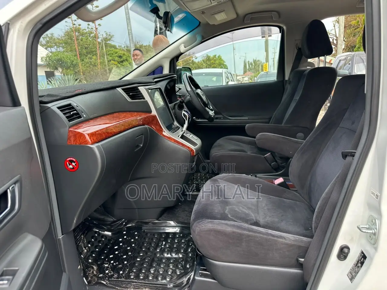 Toyota Alphard 2010 Pearl