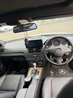 Mercedes-Benz C200 2008 White