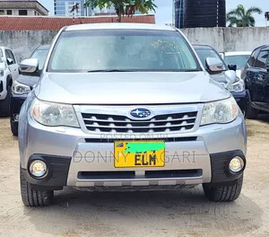 Subaru Forester 2011 Silver