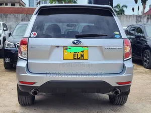 Subaru Forester 2011 Silver