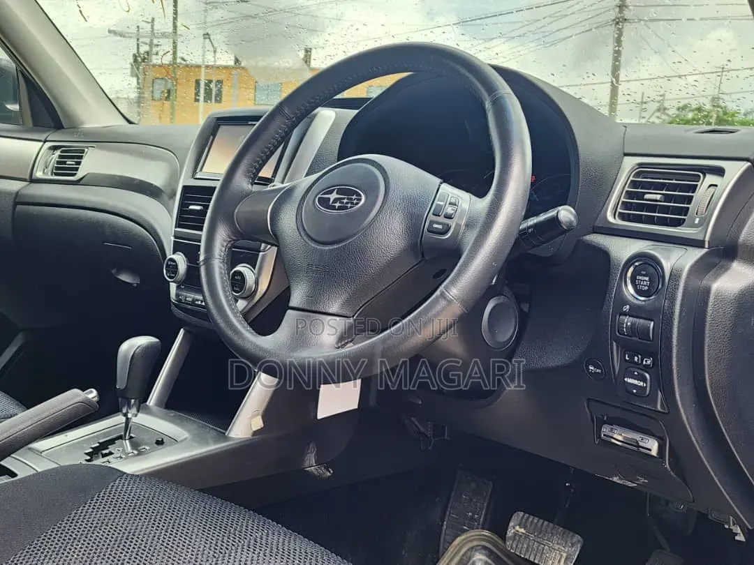 Subaru Forester 2011 Silver