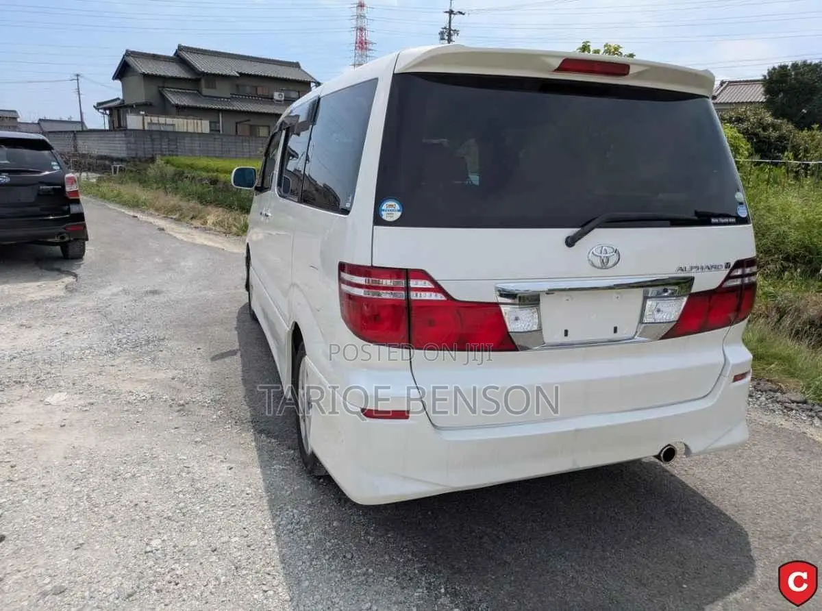 Toyota Alphard 2026 White
