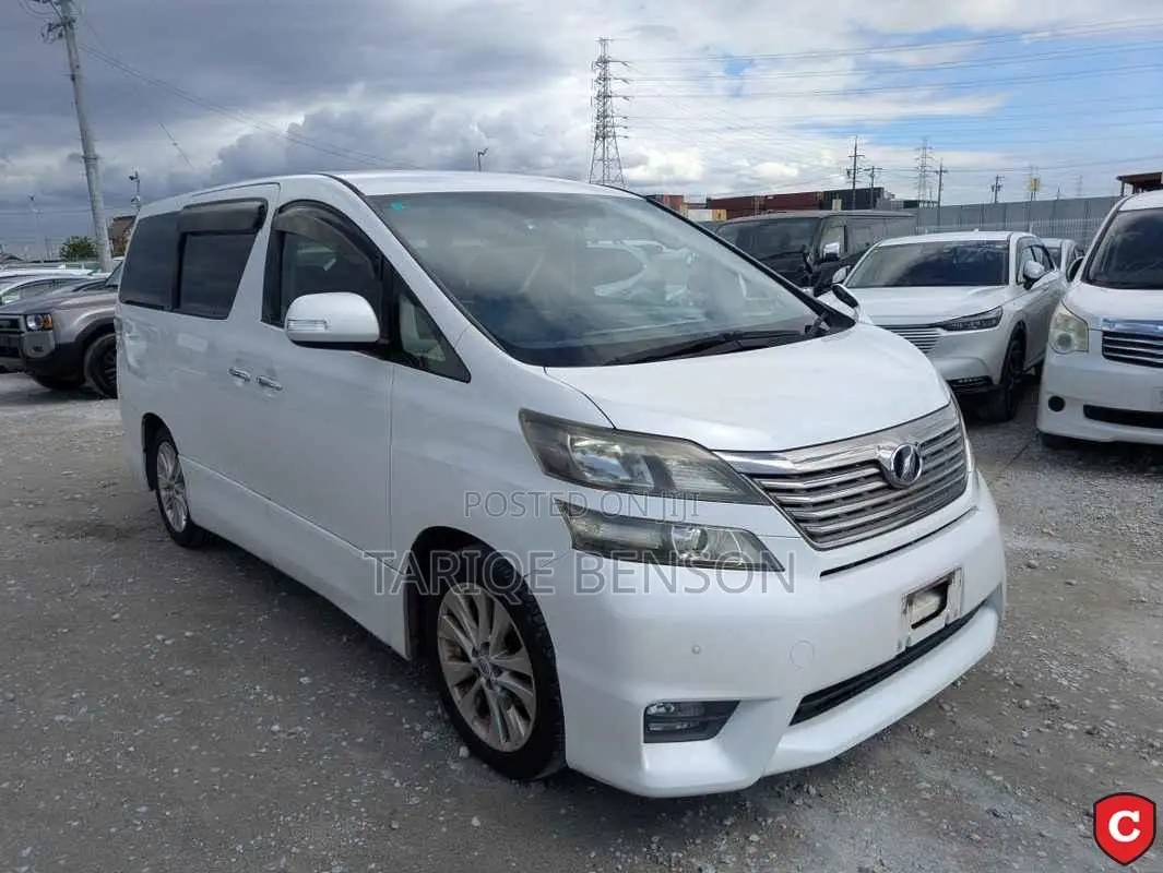 Toyota Vellfire V 2.4 FWD 7-Seater 2009 White