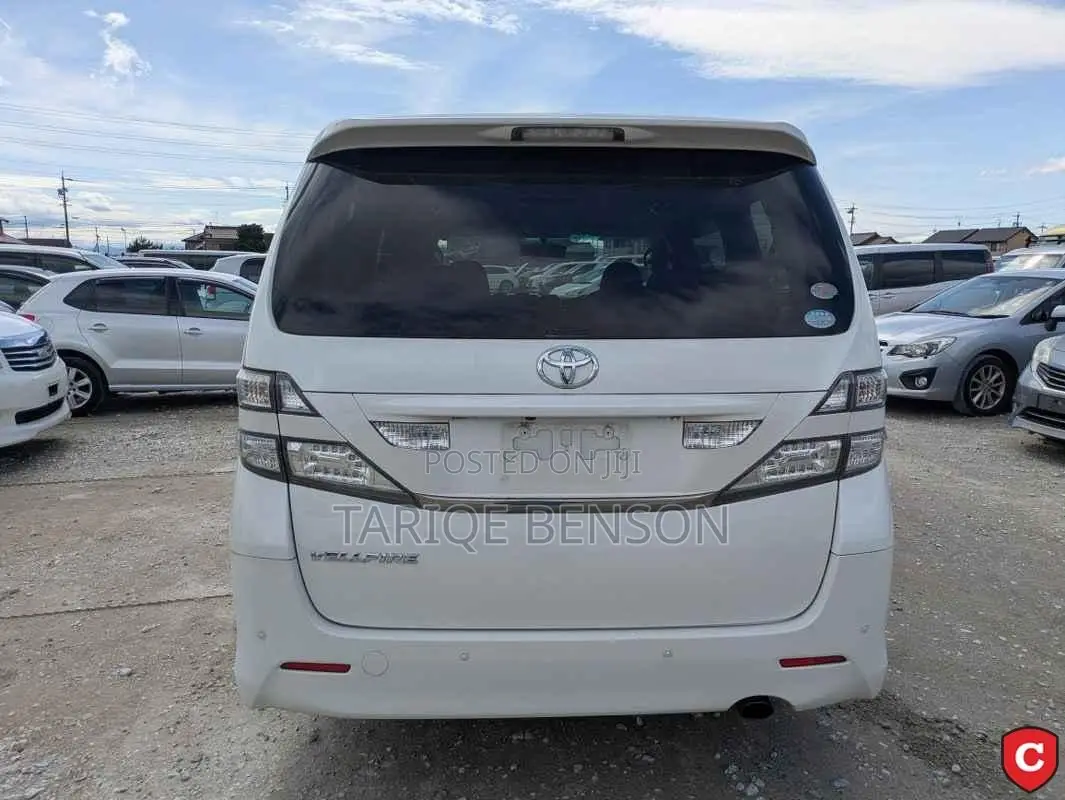 Toyota Vellfire V 2.4 FWD 7-Seater 2009 White