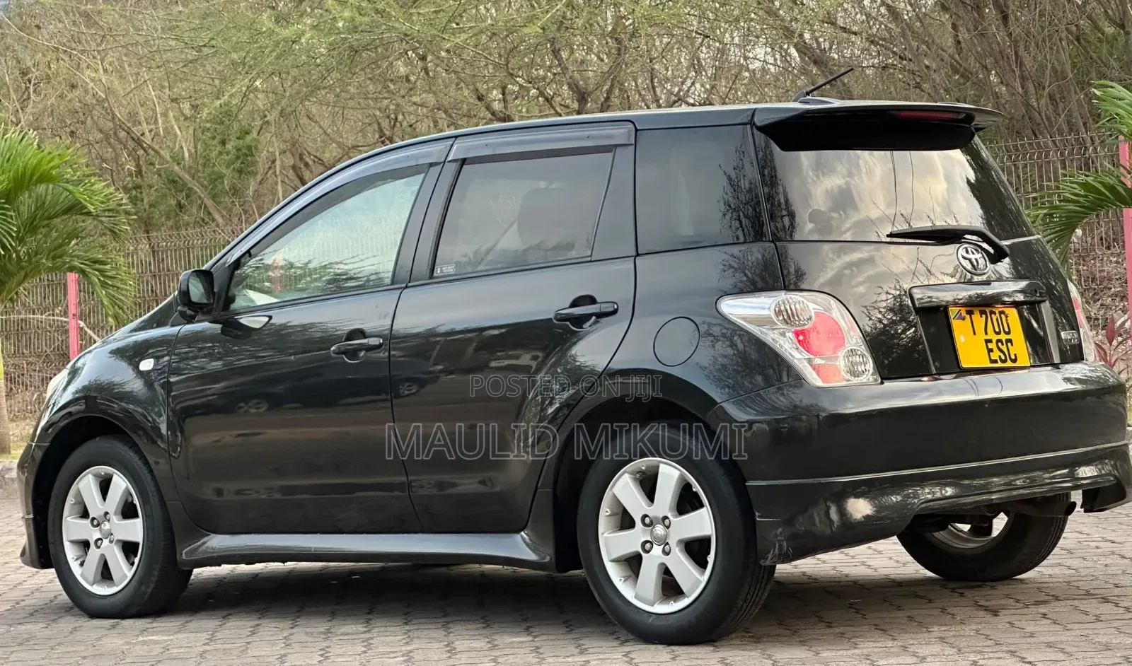 Toyota IST 2005 Black