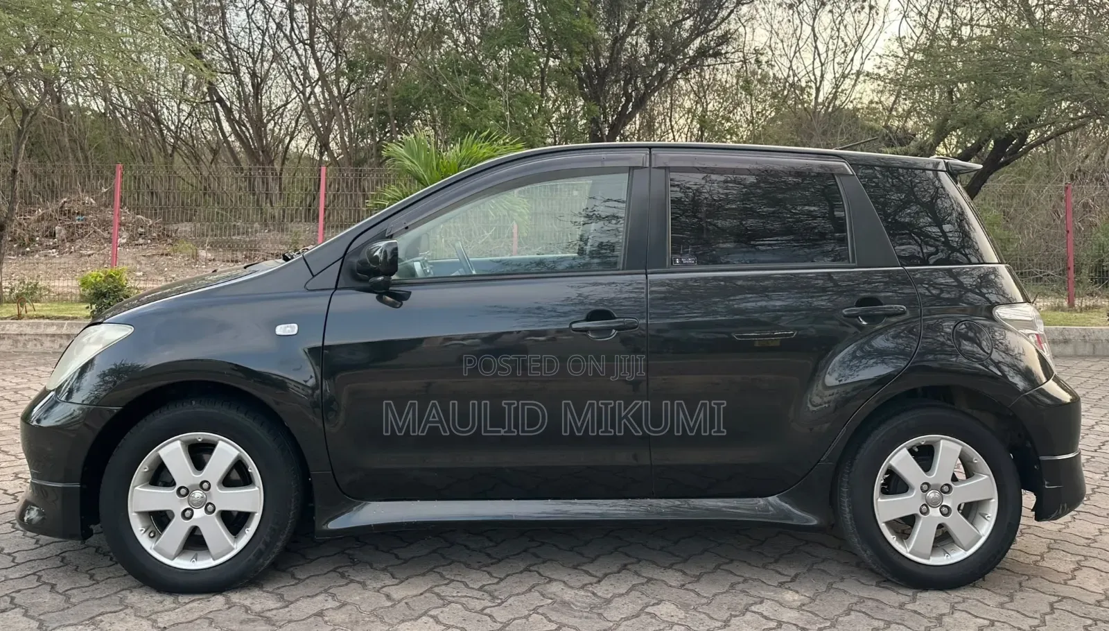 Toyota IST 2005 Black