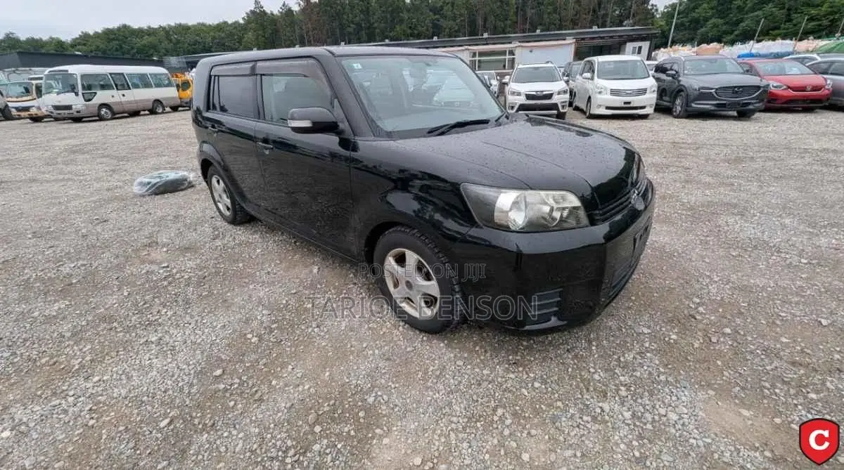 Toyota Corolla Rumion Hatchback 1.5 FWD 2008 Black