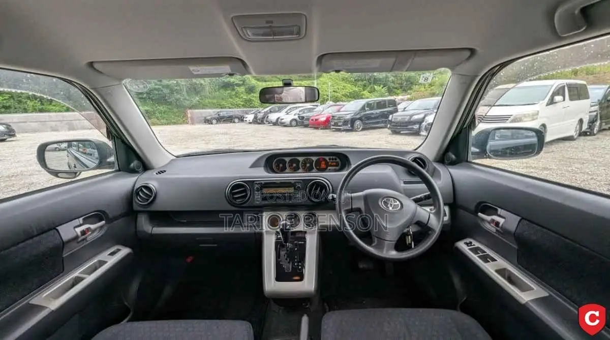 Toyota Corolla Rumion Hatchback 1.5 FWD 2008 Black