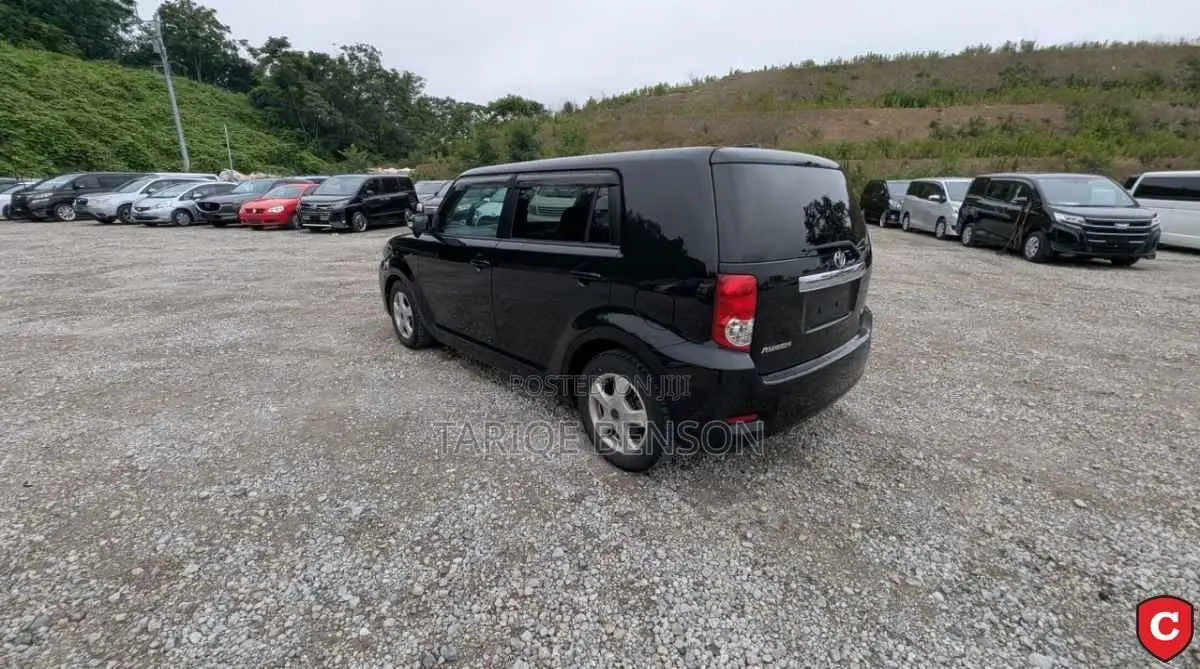 Toyota Corolla Rumion Hatchback 1.5 FWD 2008 Black