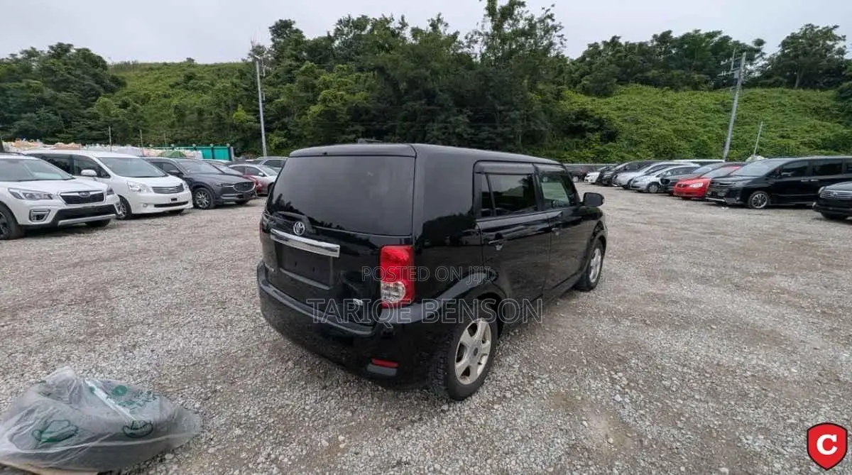 Toyota Corolla Rumion Hatchback 1.5 FWD 2008 Black