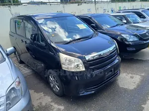 Toyota Noah 2009 Black