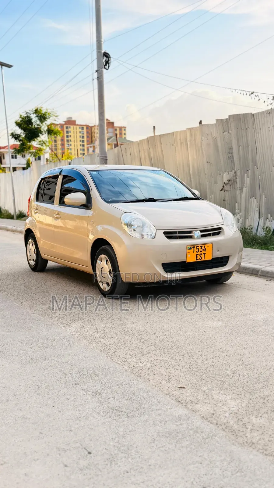 Toyota Passo 1.0 AWD 2012 Yellow