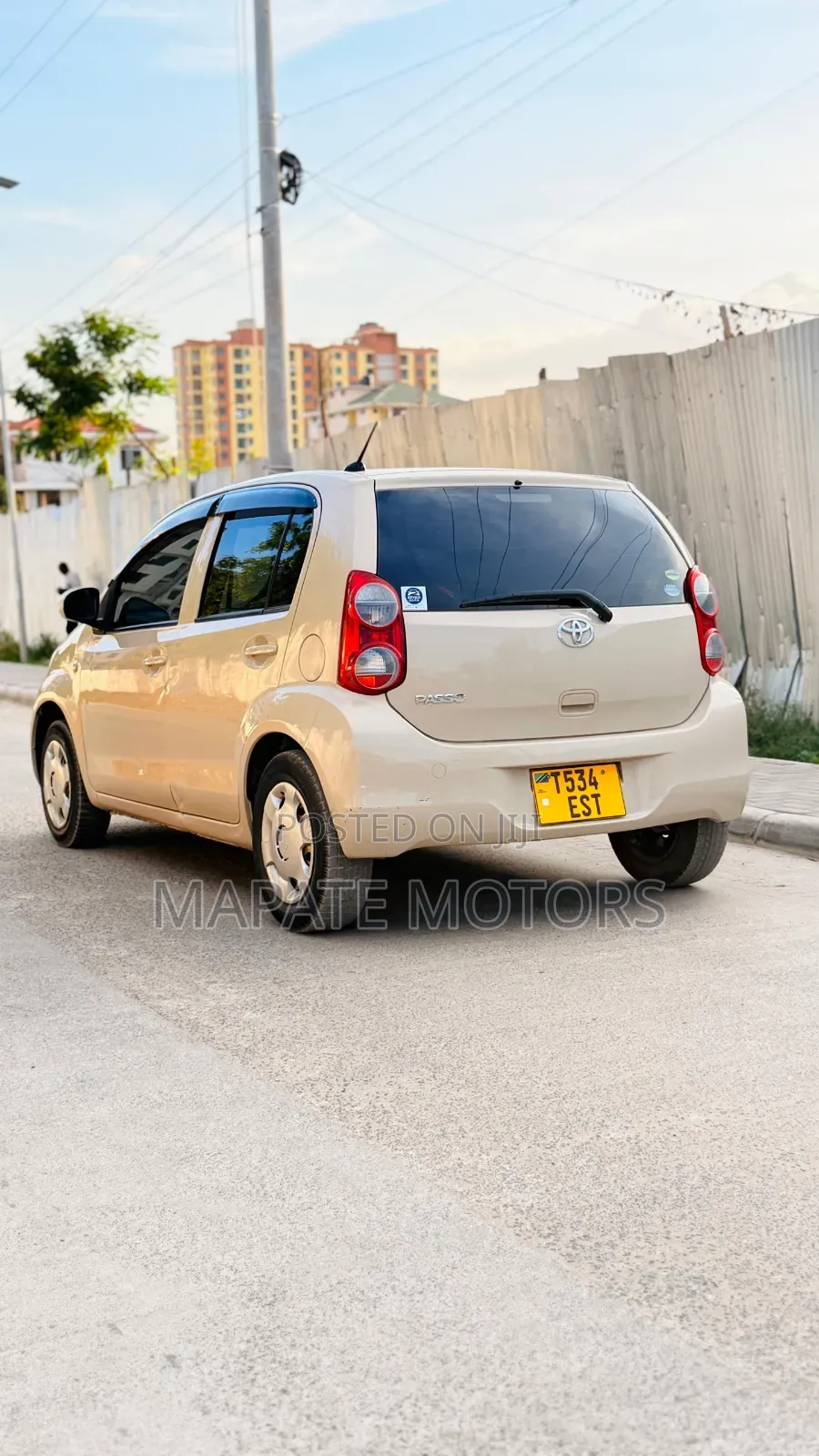 Toyota Passo 1.0 AWD 2012 Yellow