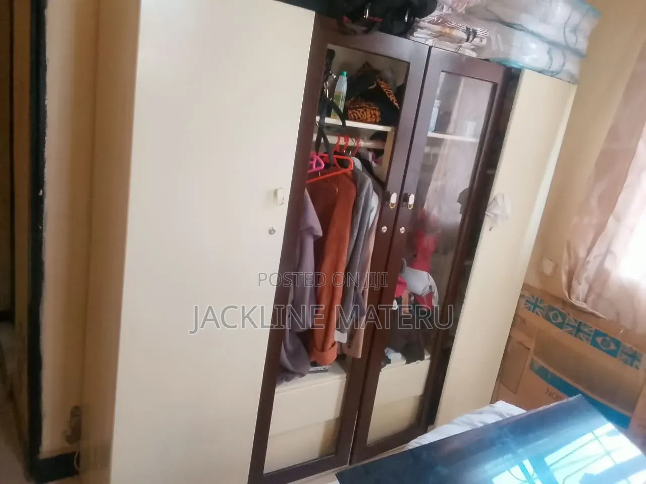 Kabati La Nguo Kubwa Mbao Mninga Milango 4