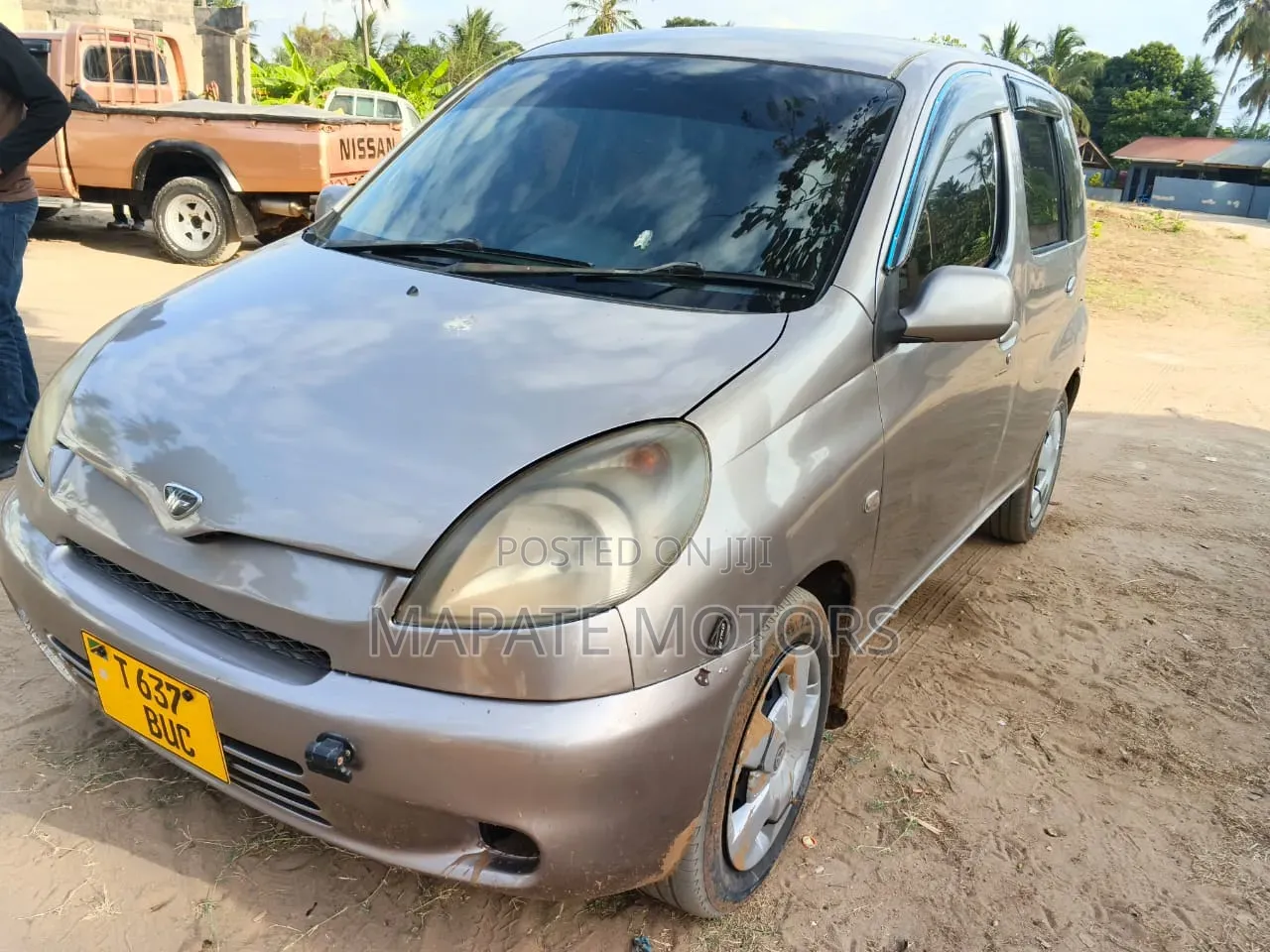 Toyota Fun Cargo 2004 Gray