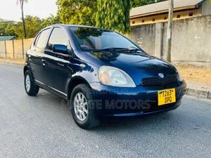 Toyota Vitz 1.0 FWD 5dr 2004 Blue
