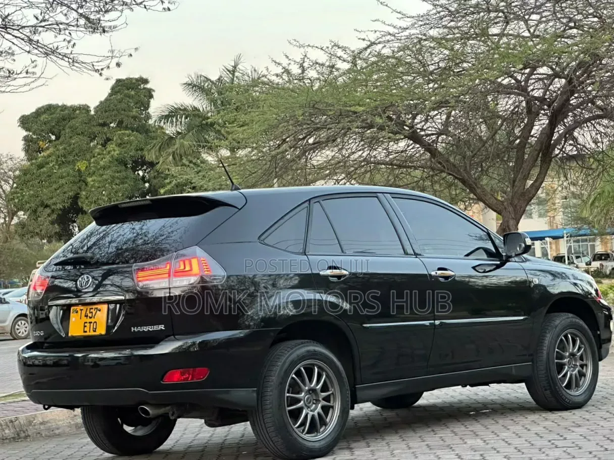 Toyota Harrier 2005 Black