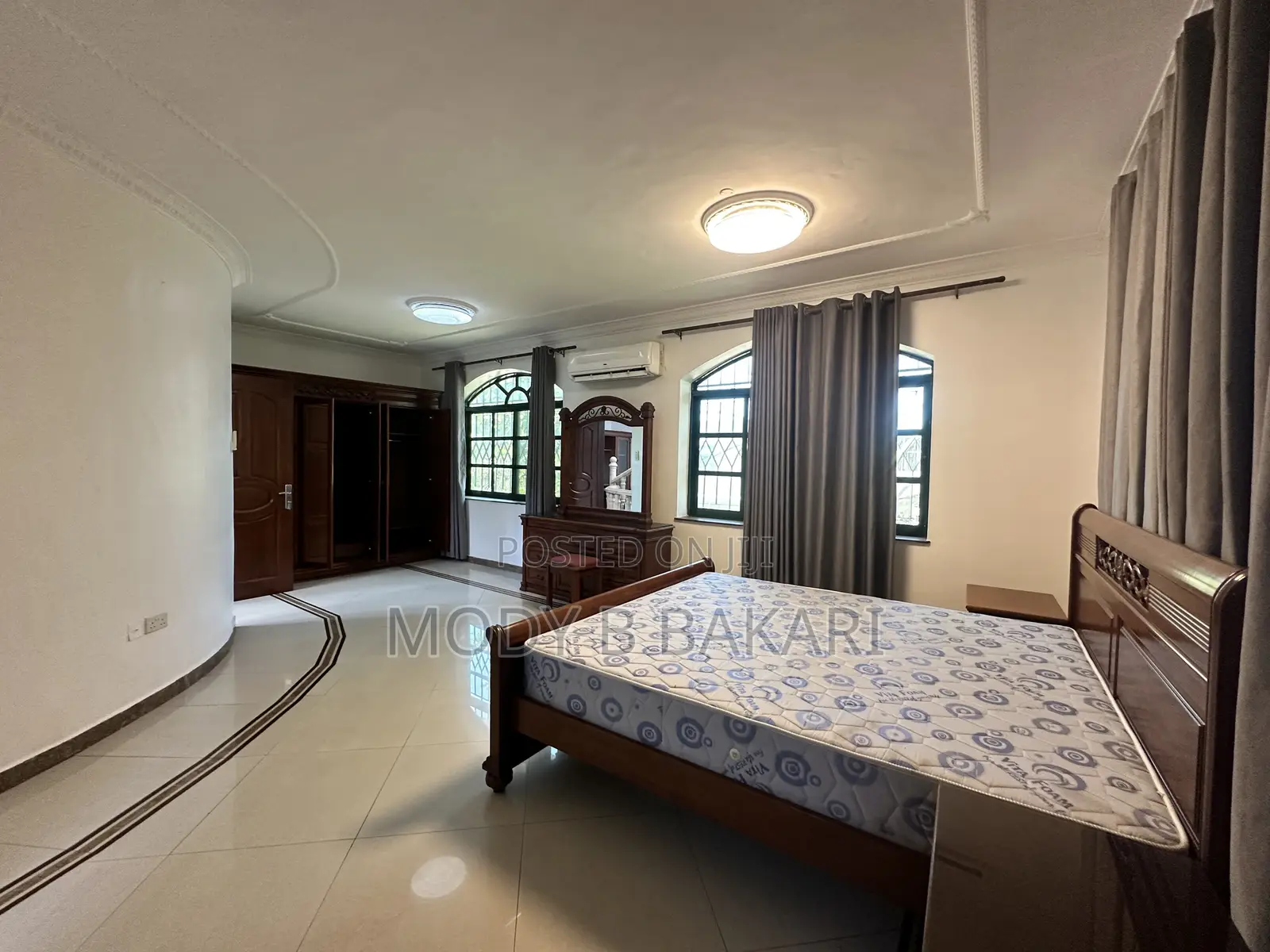 Furnished 4bdrm Villa in Oyster Bay for rent