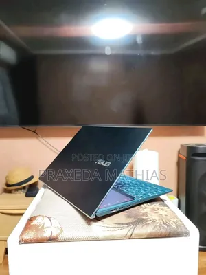 Laptop Asus Zenbook 14 16GB Intel Core i7 SSD 512GB