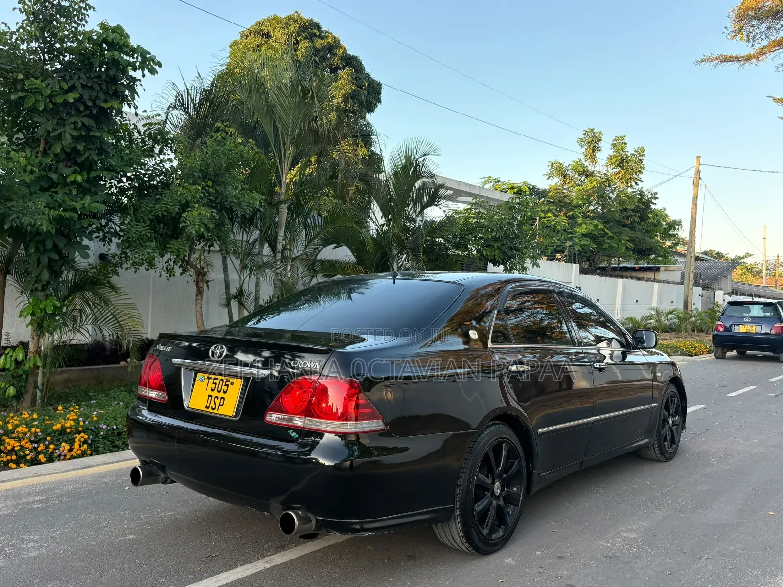 Toyota Crown 2004 Black