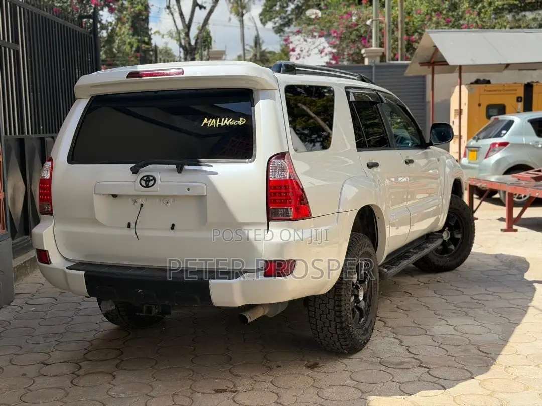 Toyota Hilux Surf 2007 White